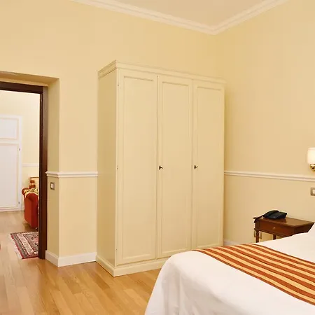 피렌체 에 콘티넨탈 4* 라스페치아