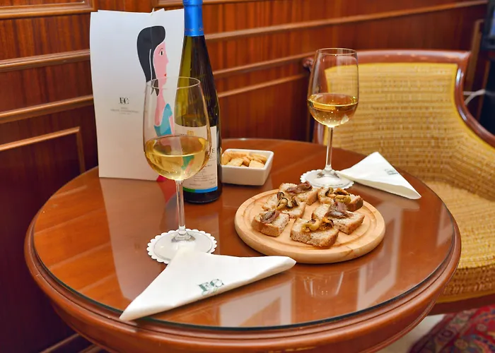 Firenze E Continentale Готель