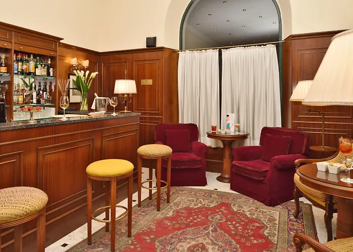 Firenze E Continentale Готель