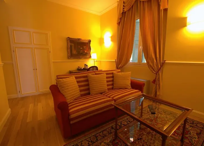 Firenze E Continentale Готель