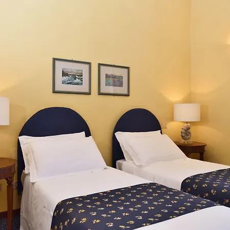 Firenze E Continentale 4* لا سبيتسْيا