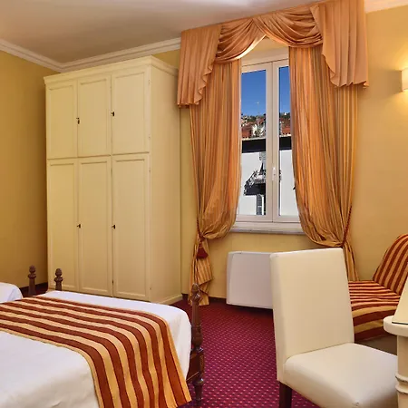 فندق Firenze E Continentale لا سبيتسْيا