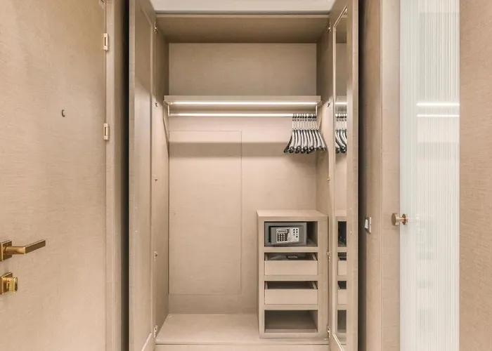 Firenze E Continentale 4* لا سبيتسْيا