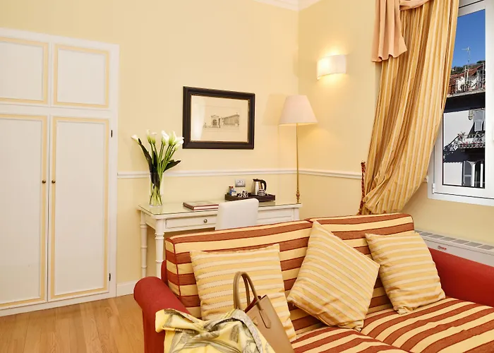 فندق Firenze E Continentale لا سبيتسْيا