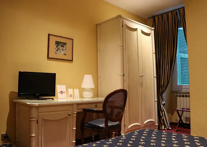 Firenze E Continentale لا سبيتسْيا