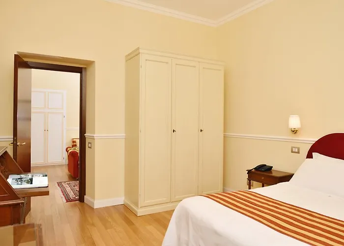 Firenze E Continentale 4* لا سبيتسْيا